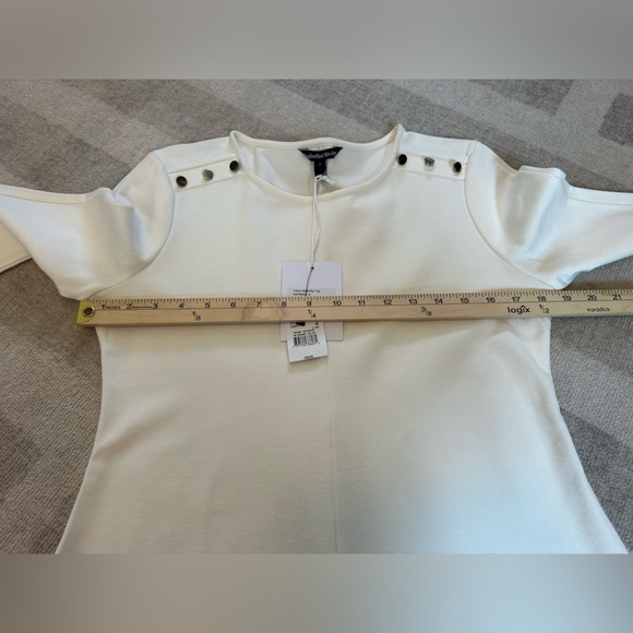 Isabella Oliver Women’s Fallon Maternity Top Soft White NWT (Size 2/US 6) - Picture 9 of 12